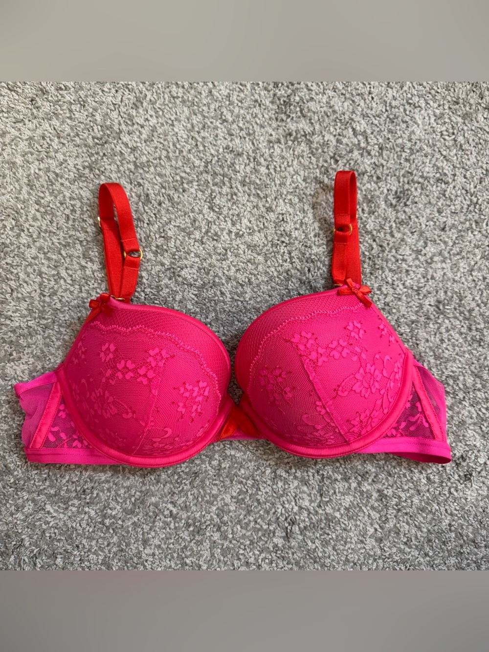 Victoria's Secret Very Sexy Padded Demi Size 36B Pink Floral Lace Red Strap Bra